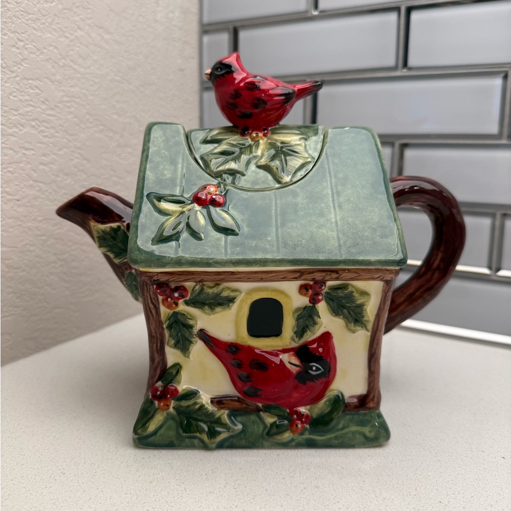 Susan Winget Winter Wonder Red Cardinal Birdhouse Teapot Ceramic - Picture 3 of 15